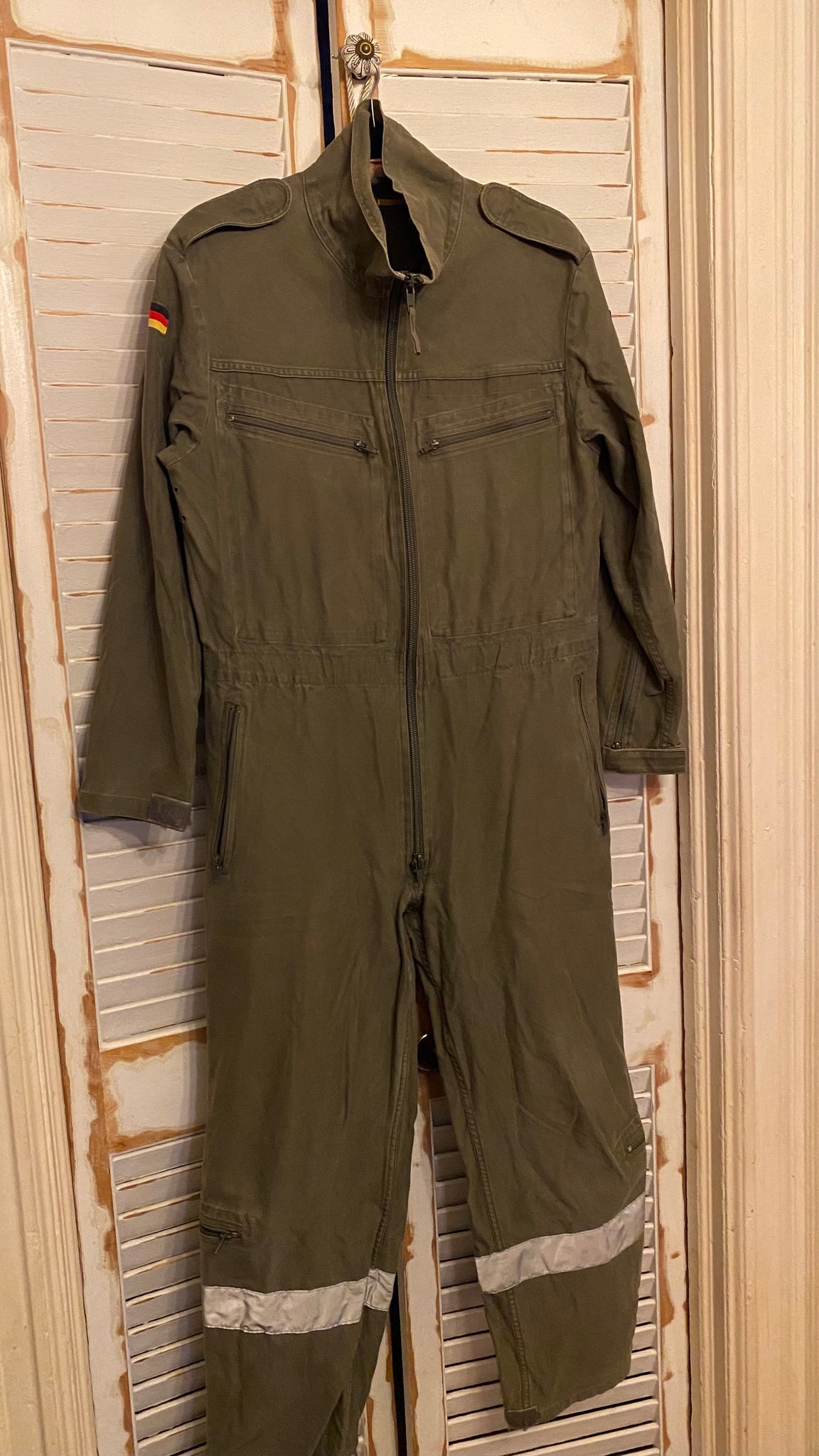Vintage Flight Suit size M military Jumpsuit Eye on back