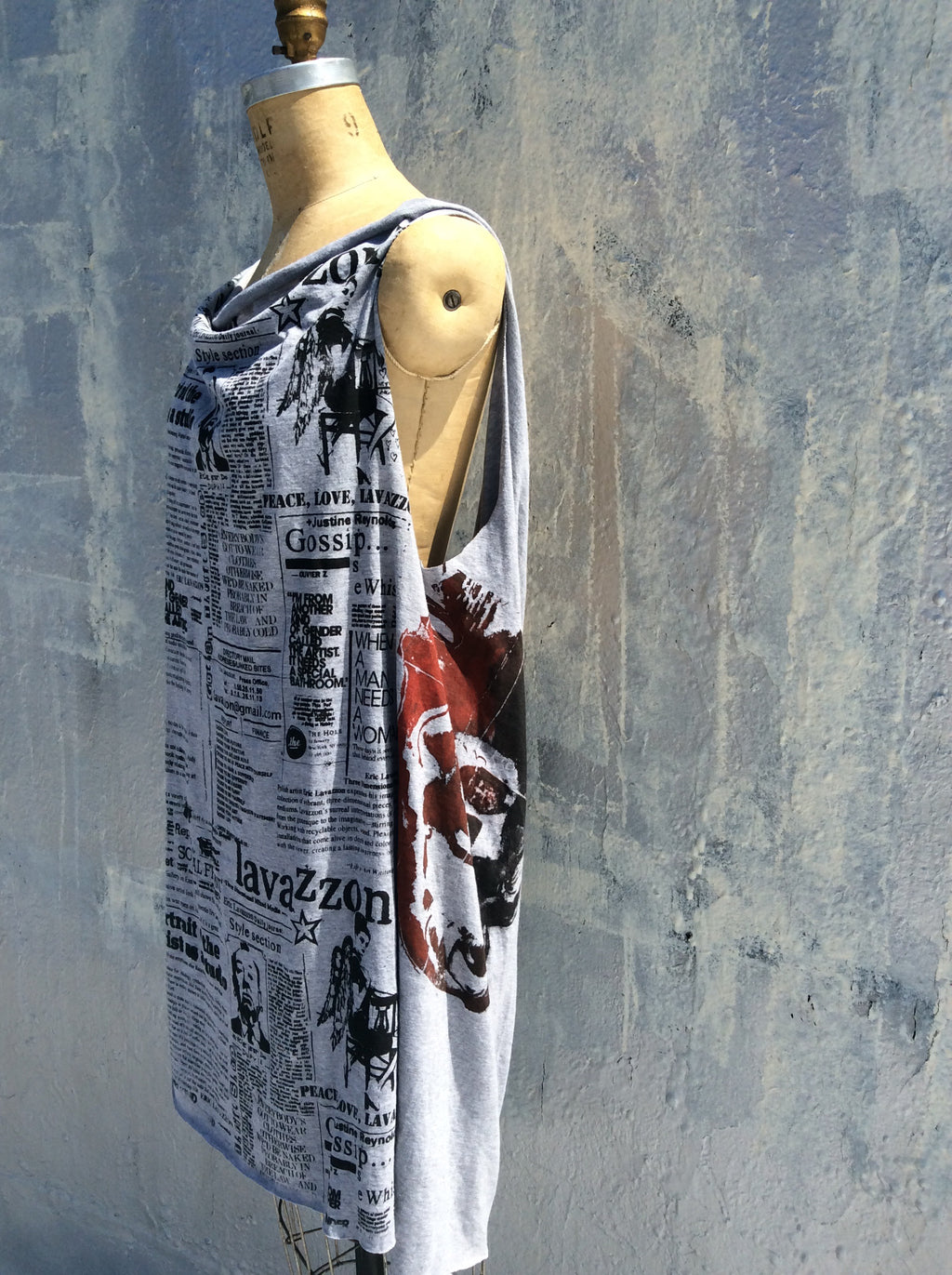Seasonless Convertible Scarf dress  Lavazzon Newsprint one size